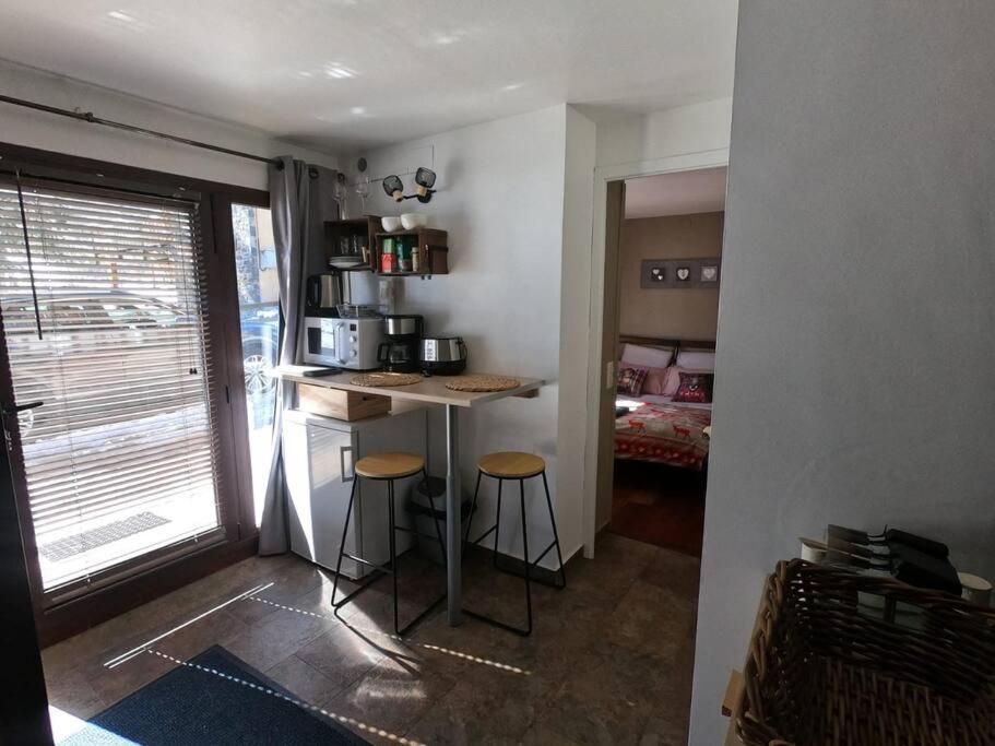 Petit Studio Cosy Saint-Pierre-dels-Forcats Exterior photo